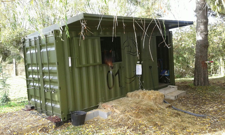 shipping-container-horse-stable-9.jpg