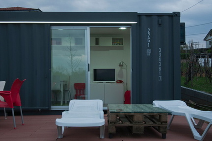 Box-Shelter-001-shipping-container-home-3