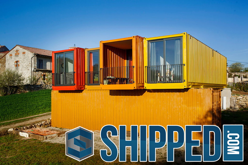 shipping-container-home-using-4x40ft-boxes-4.jpg