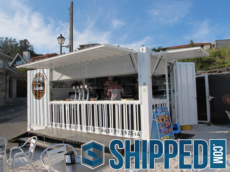 Sinas-Shipping-Container-Beach-Bar-2